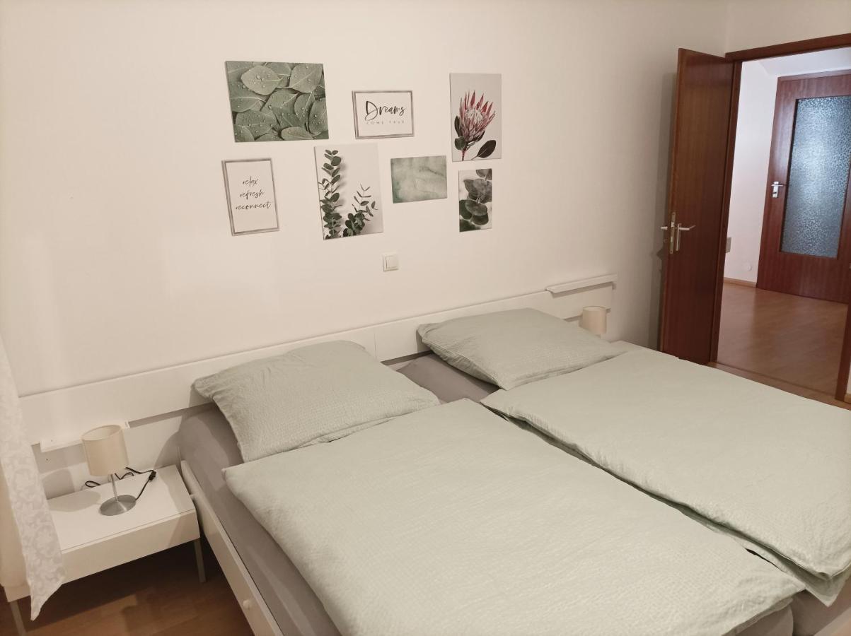 Grosse Ferienwohnung Am Waldrand Schonau  Eksteriør billede